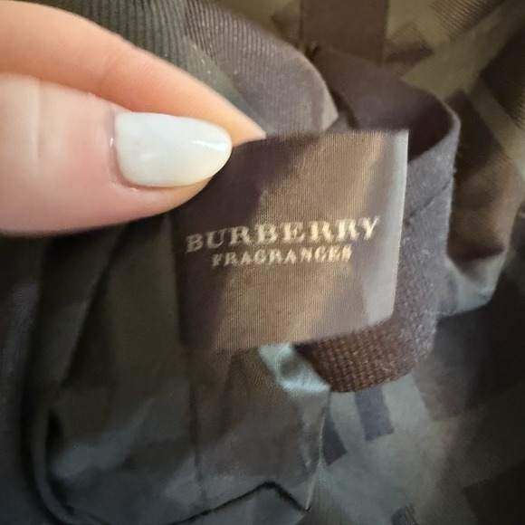Burberry Fragrances Large Black Gray Checkered Duffle Overnight Weekend Bag Tote - Picture 10 of 13